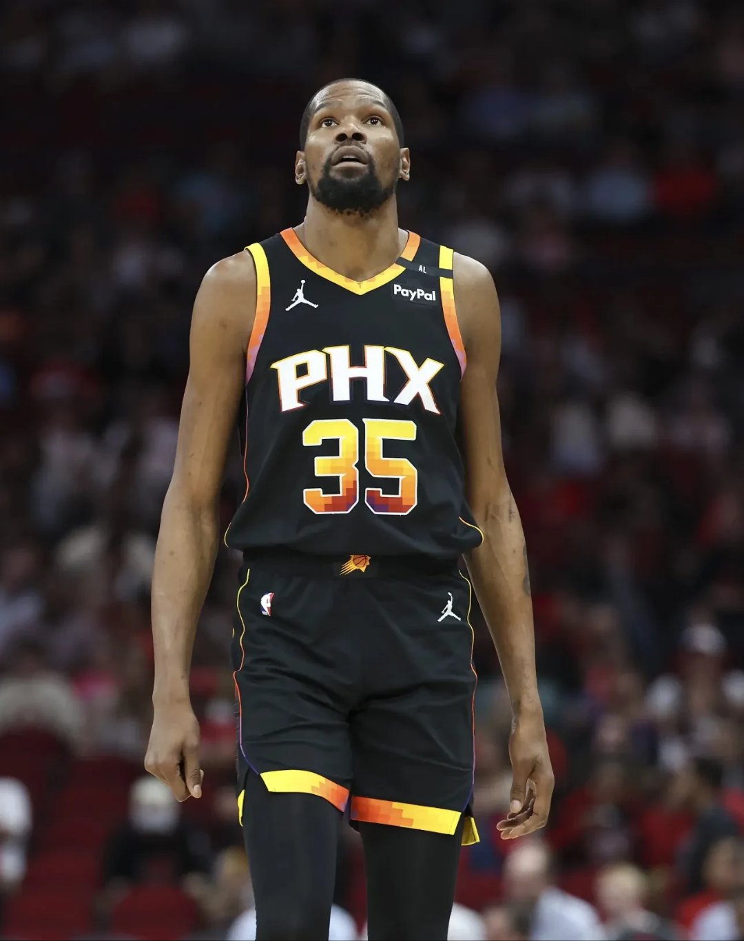 九游体育字母哥迎来十二赛季高光表现，IG球迷沸腾！(字母哥一到季后赛)